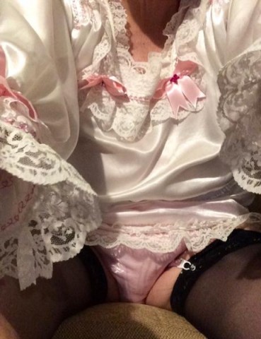 So, SO frilly. What a sissy you are.